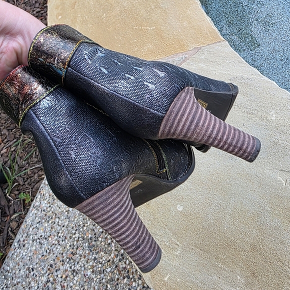 Nwot L'ARTISTE SPRING STEP Stylish Multicolor Ankle Boots 39us 9 - Picture 3 of 15